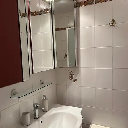 Acasa Apartment